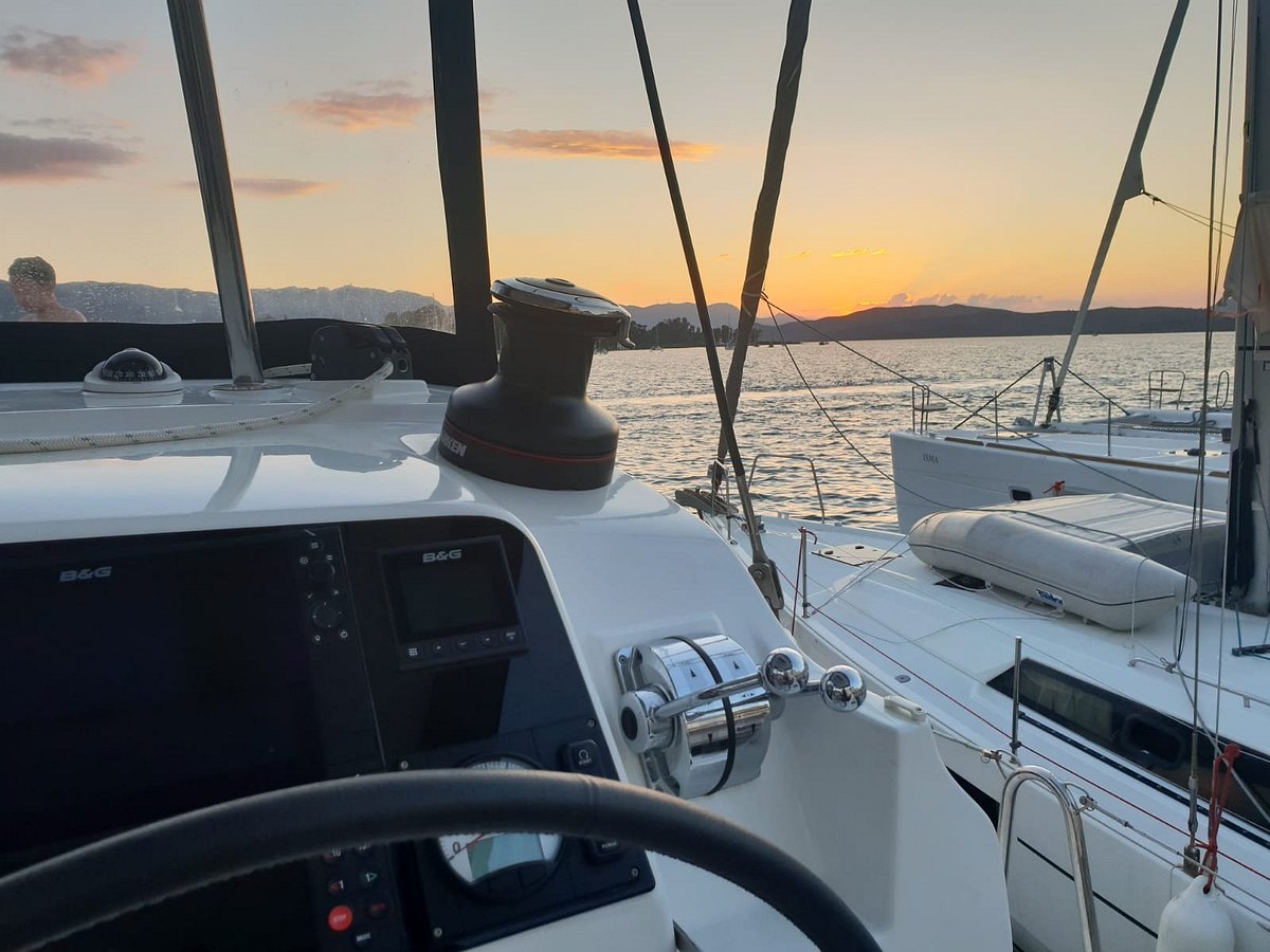 Cockpit Lounge