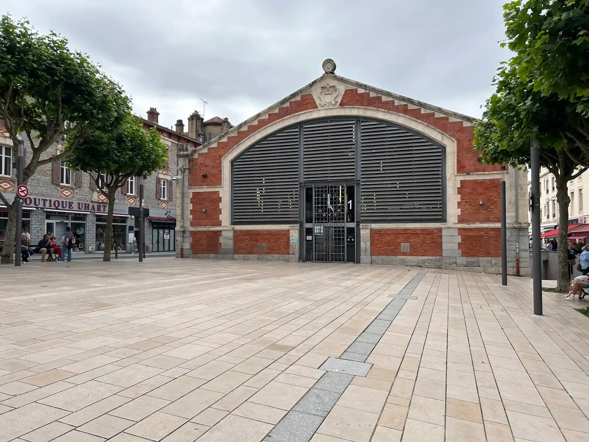 Les Halles Façade
