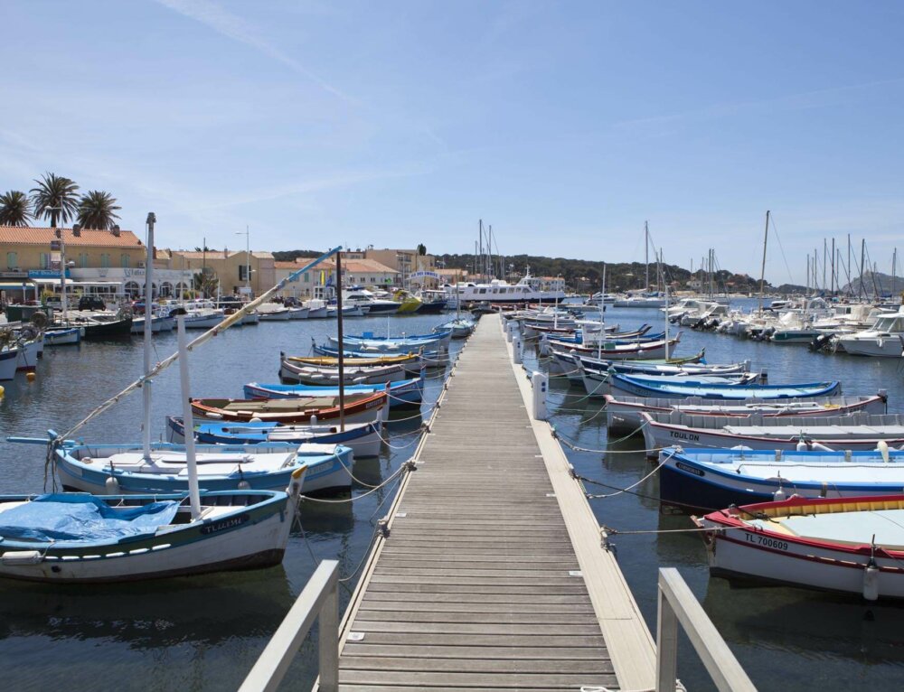 Le Brusc Port