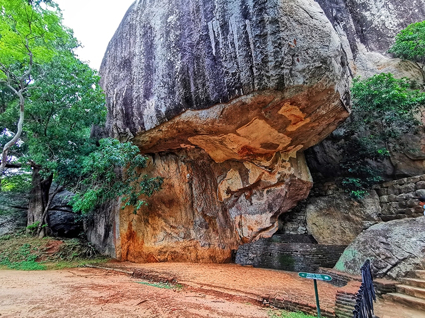 Boulder Gardens & Cobra Hood Cave