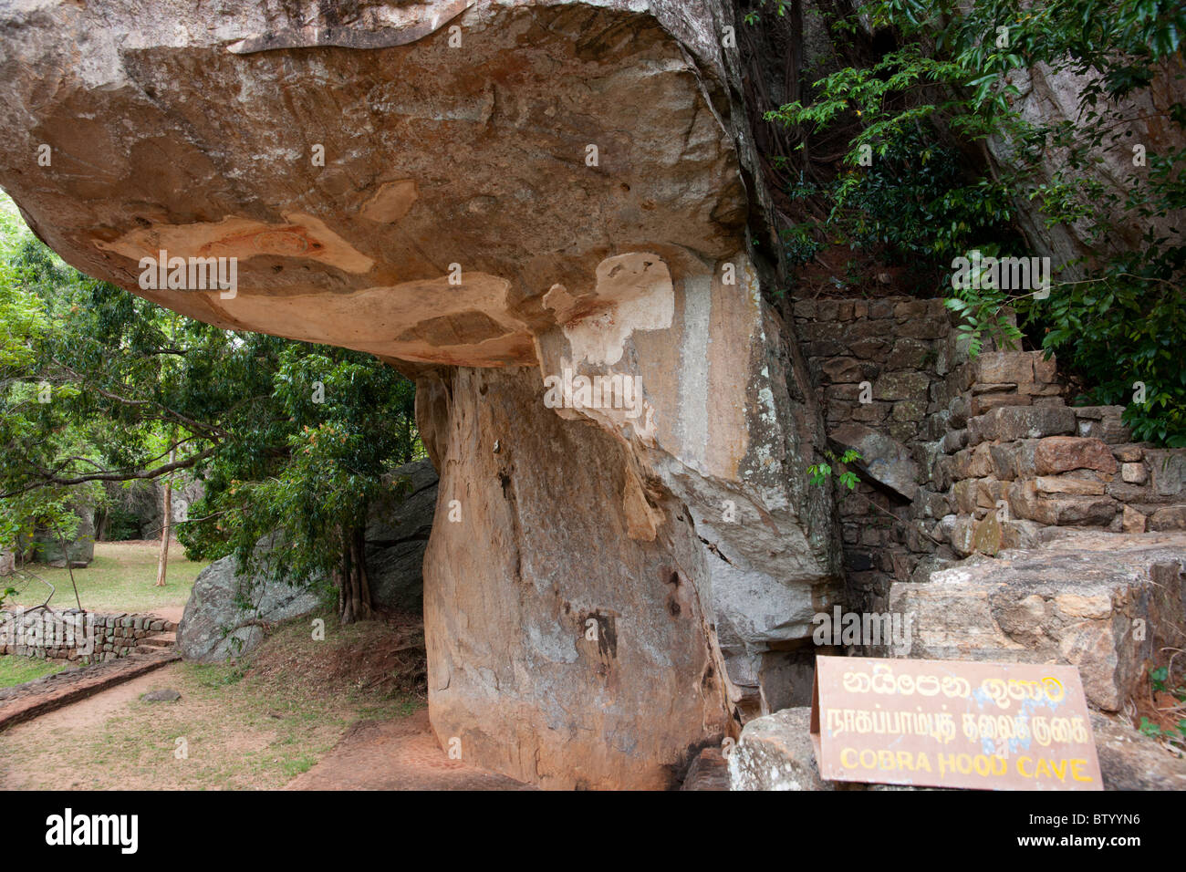 Boulder Gardens & Cobra Hood Cave