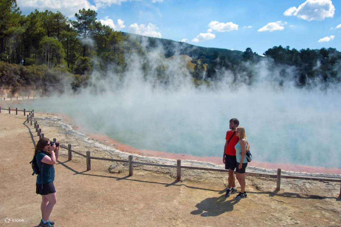 Wai-o-tapu Thermal Wonderland