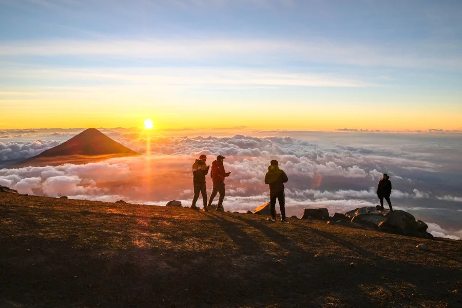 Indian Nose Sunrise Hike From Panajachel