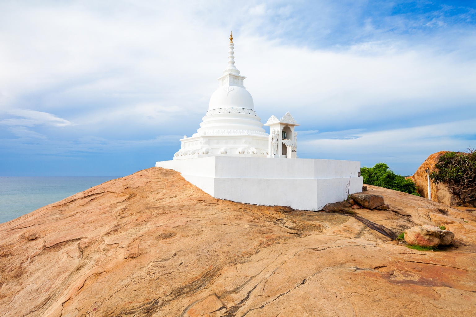 Kirinda Temple and Beach
