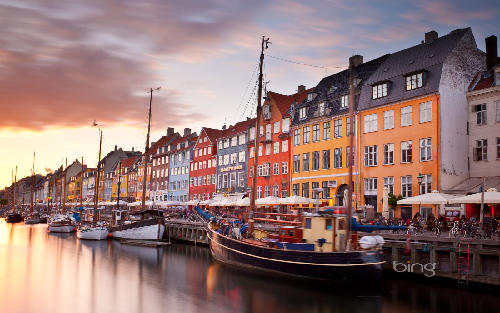 Nyhavn Canal Side