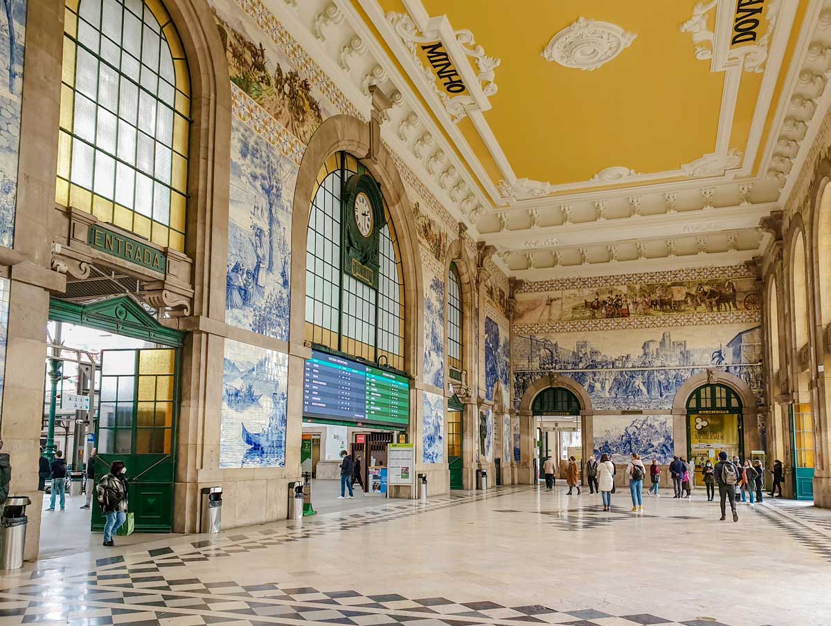 São Bento Station