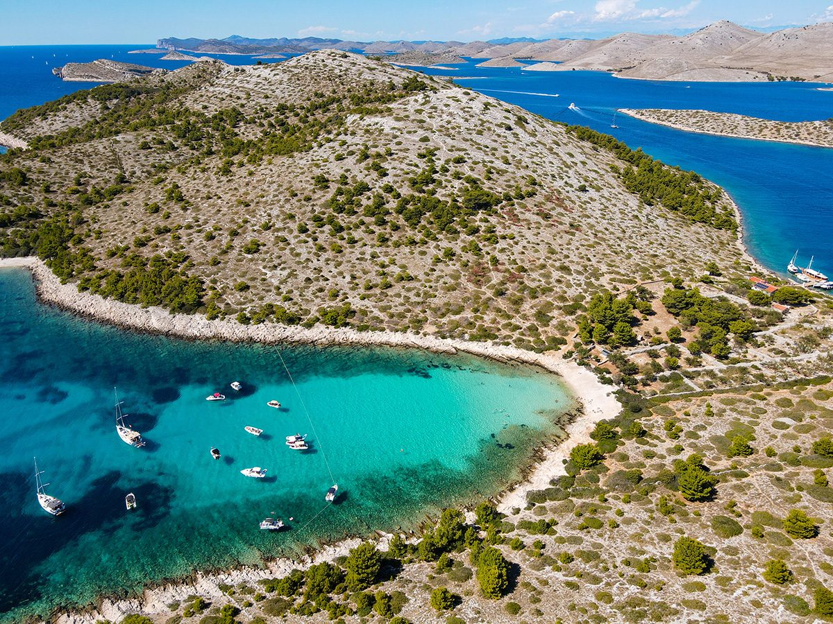 Lojena Beach Lagoon