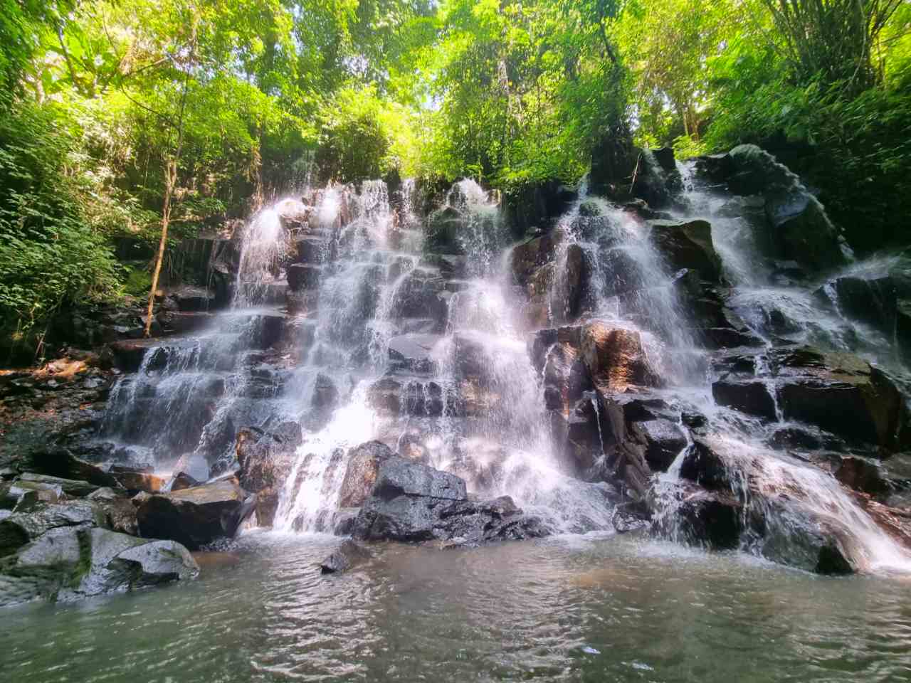 Cascade de Kanto Lampo