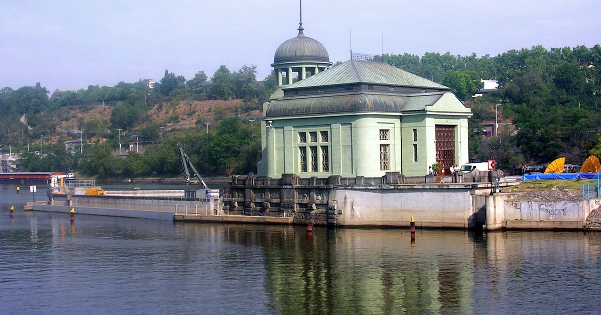Stvanice Island Channel