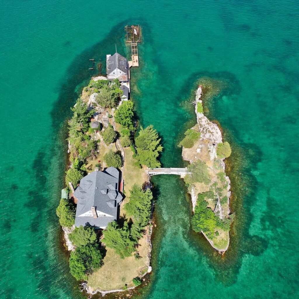 Zavikon Island Pass