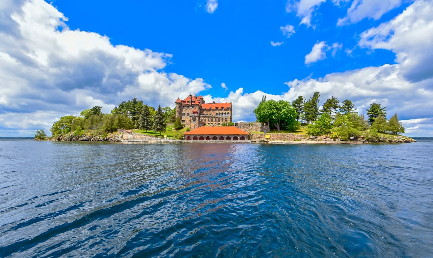 Singer Castle