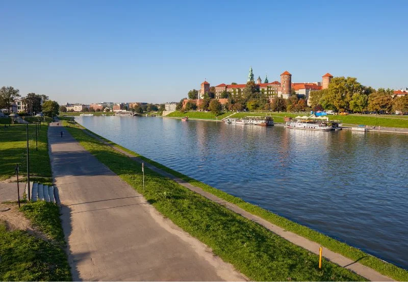 Bulwar Czerwieński Riverside Promenade