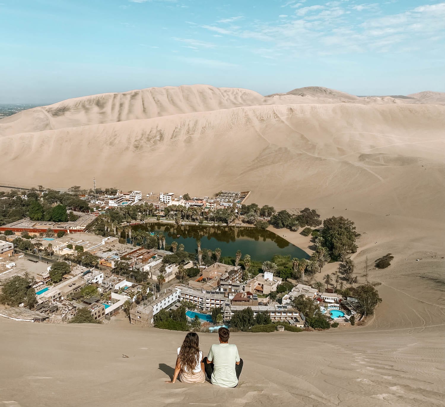 Laguna Huacachina Malecón (main promenade)