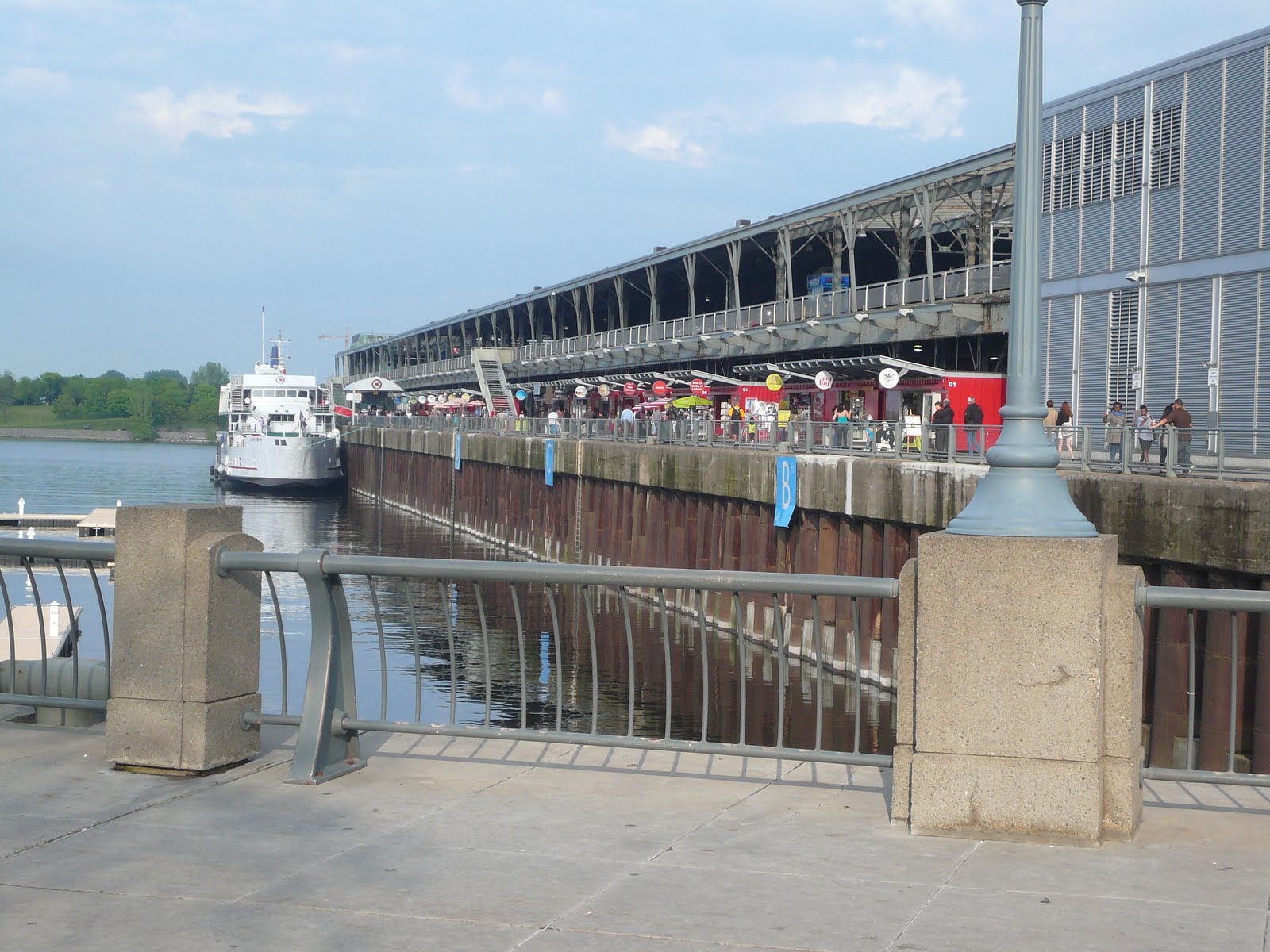 Quai Jacques-Cartier Pier