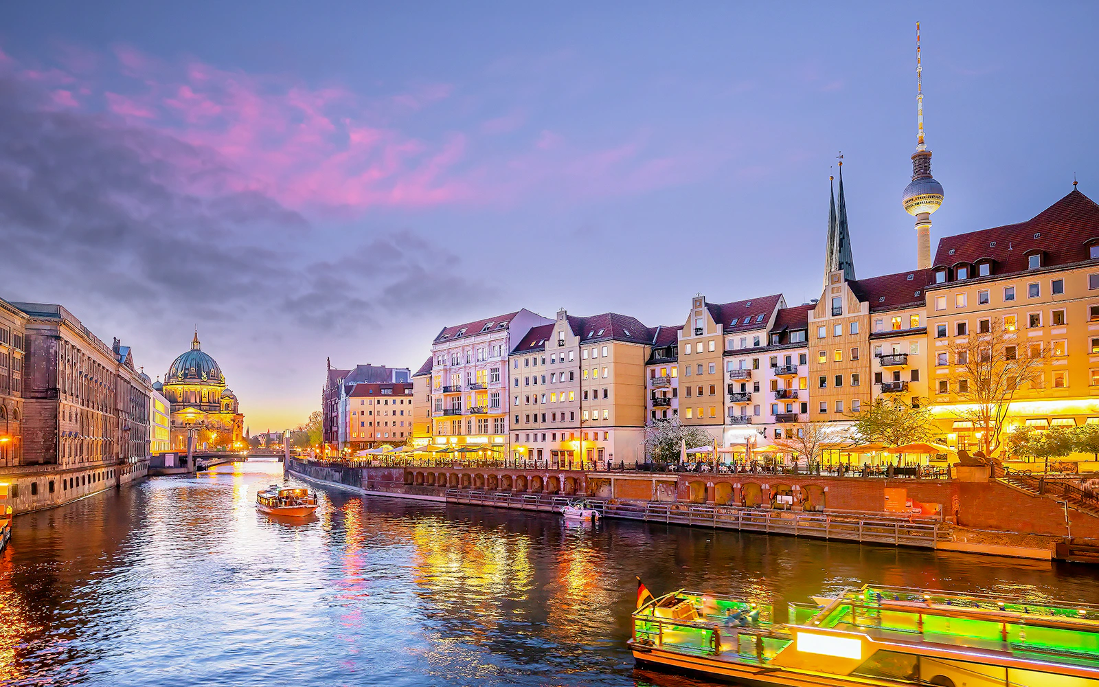 Berlin Boat Tour Evening