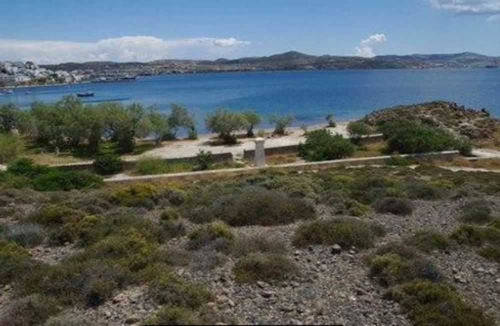 Adamantas War Memorial