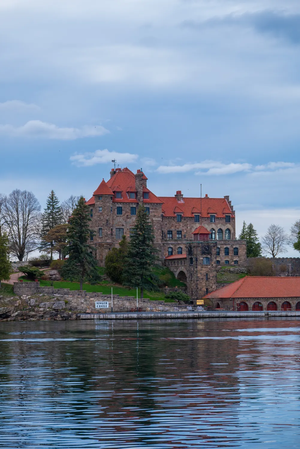 Singer Castle