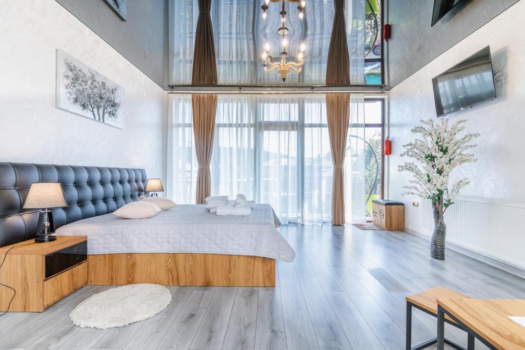Hotel Home+