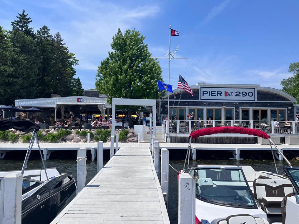 PIER 290 Dockside