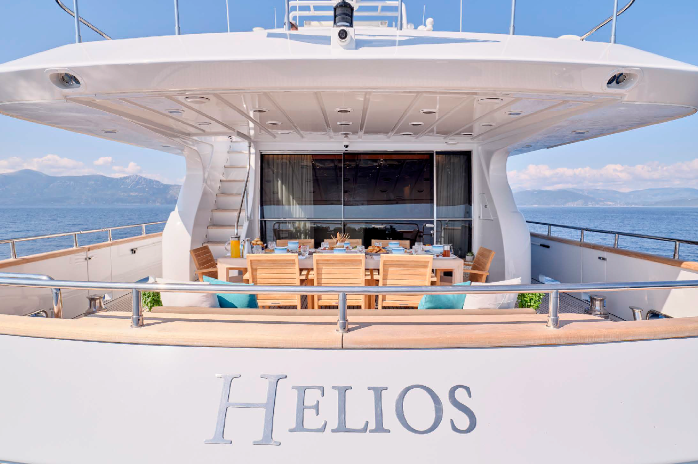 Main Deck Windows