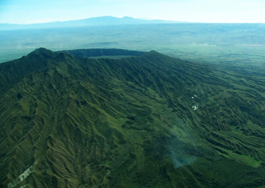 Ravinas Vulcânicas em Forma de V (Cânions de Lava)