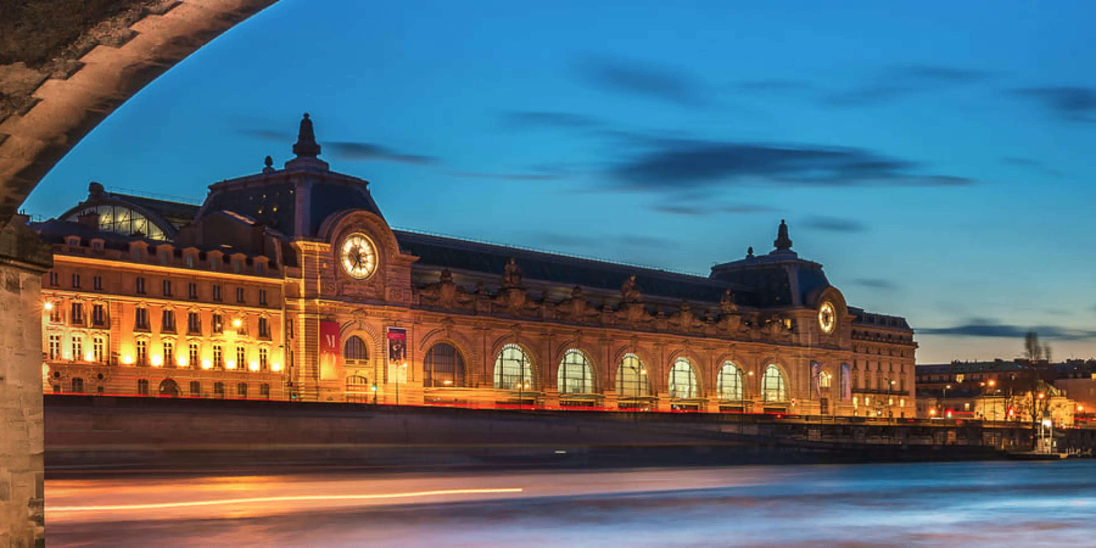 Musee d'Orsay Waterfront