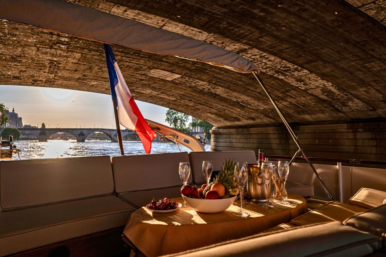 Paris Boat Cruise Private