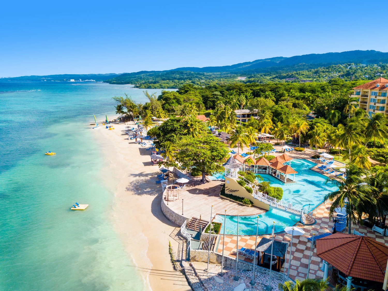 Jewel Dunn's River Beach Resort & Spa