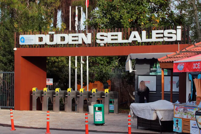 Upper Duden Park Entrance Gate