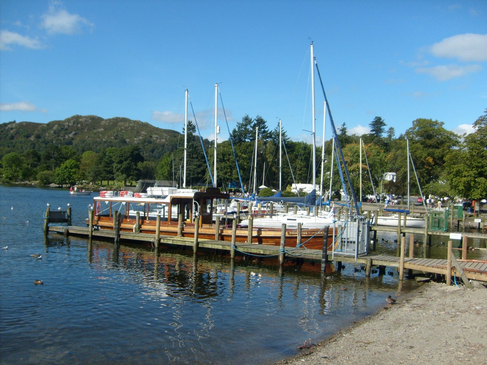 Waterhead Pier Edge