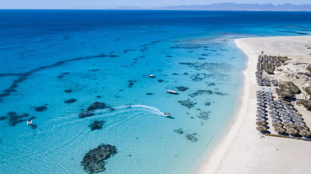 Paradise Island Hurghada Snorkeling Day Trip