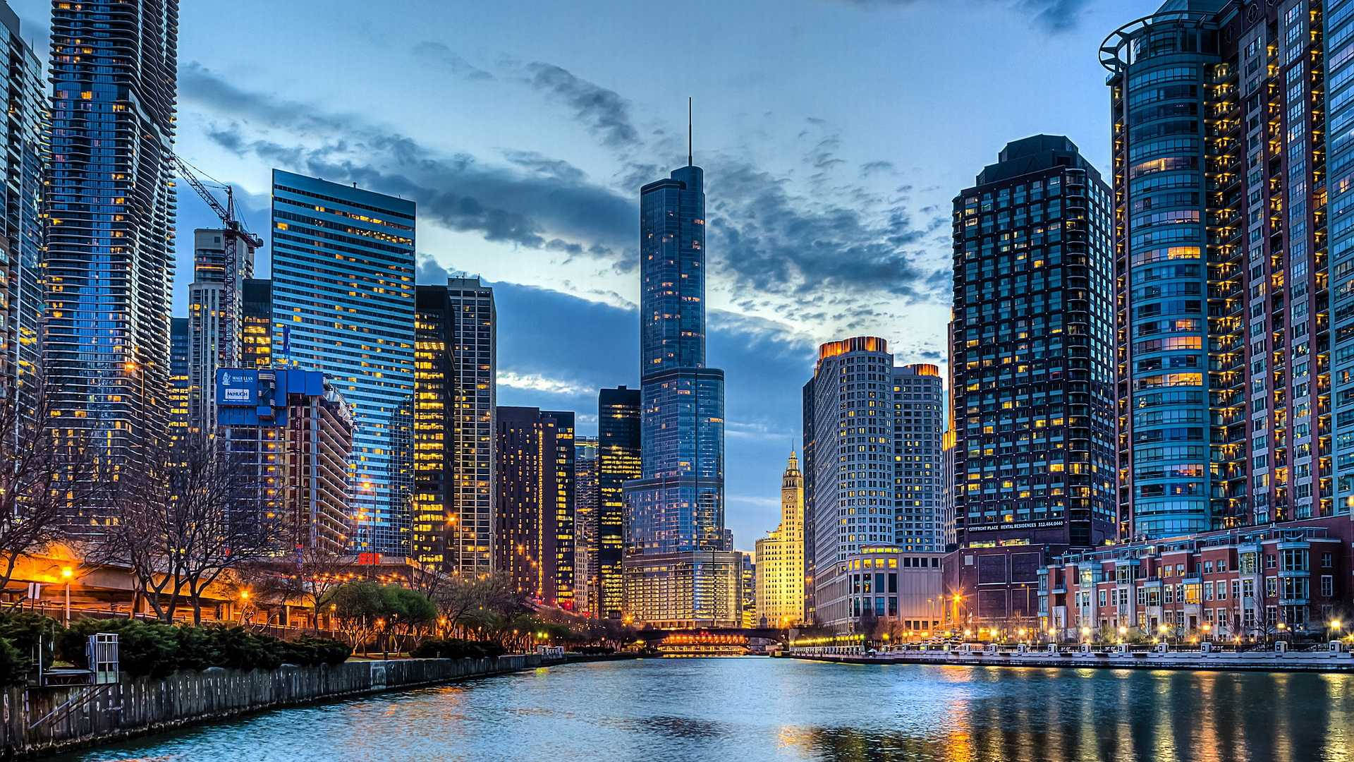 Chicago River Architectural Canyon
