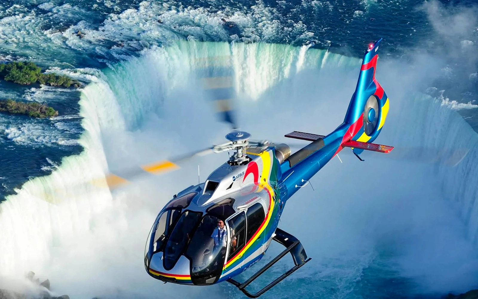 Niagara Falls Helicopter and Boat Tour