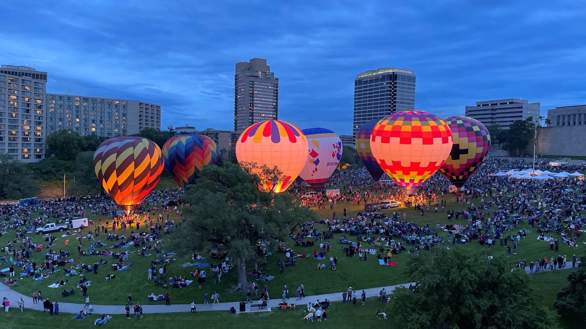 Sunset Glow Plaza