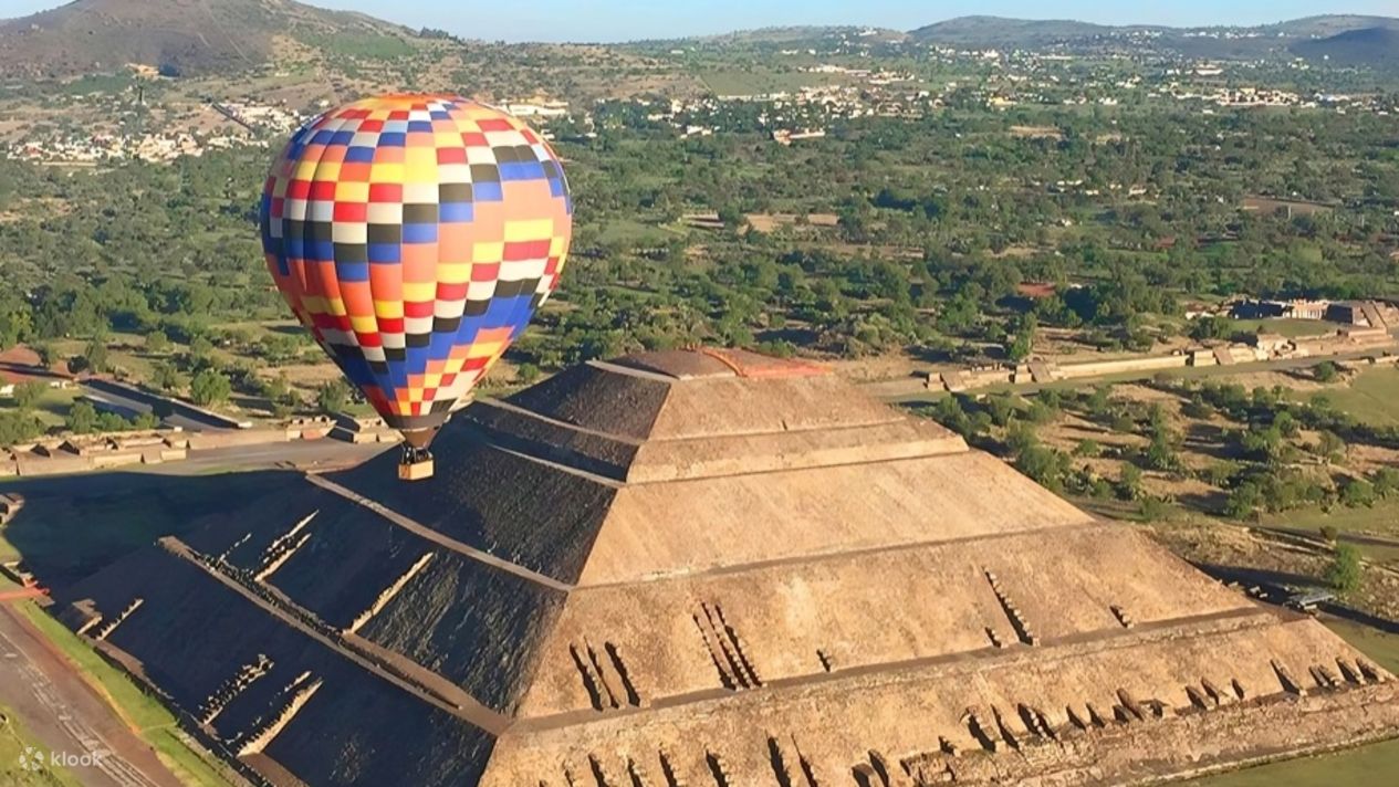 Hot Air Balloon Basket Angle