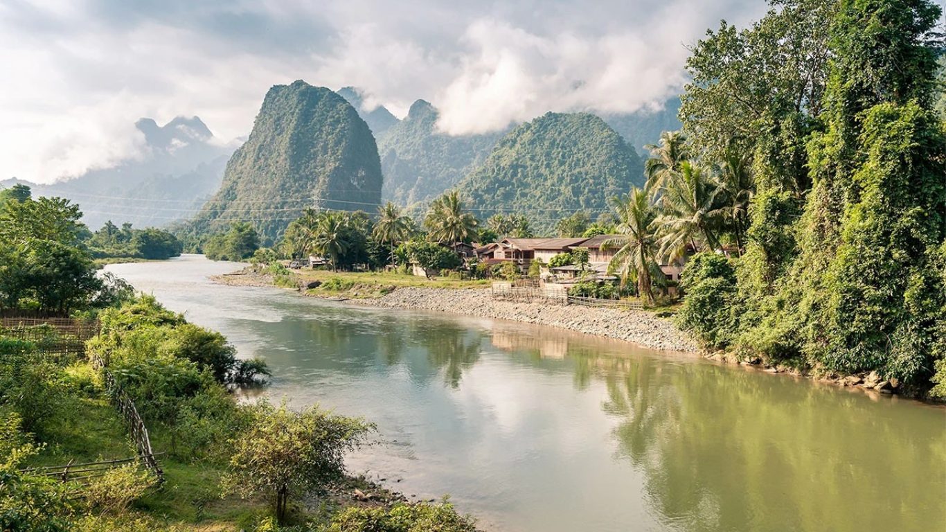 Nam Song River Bend