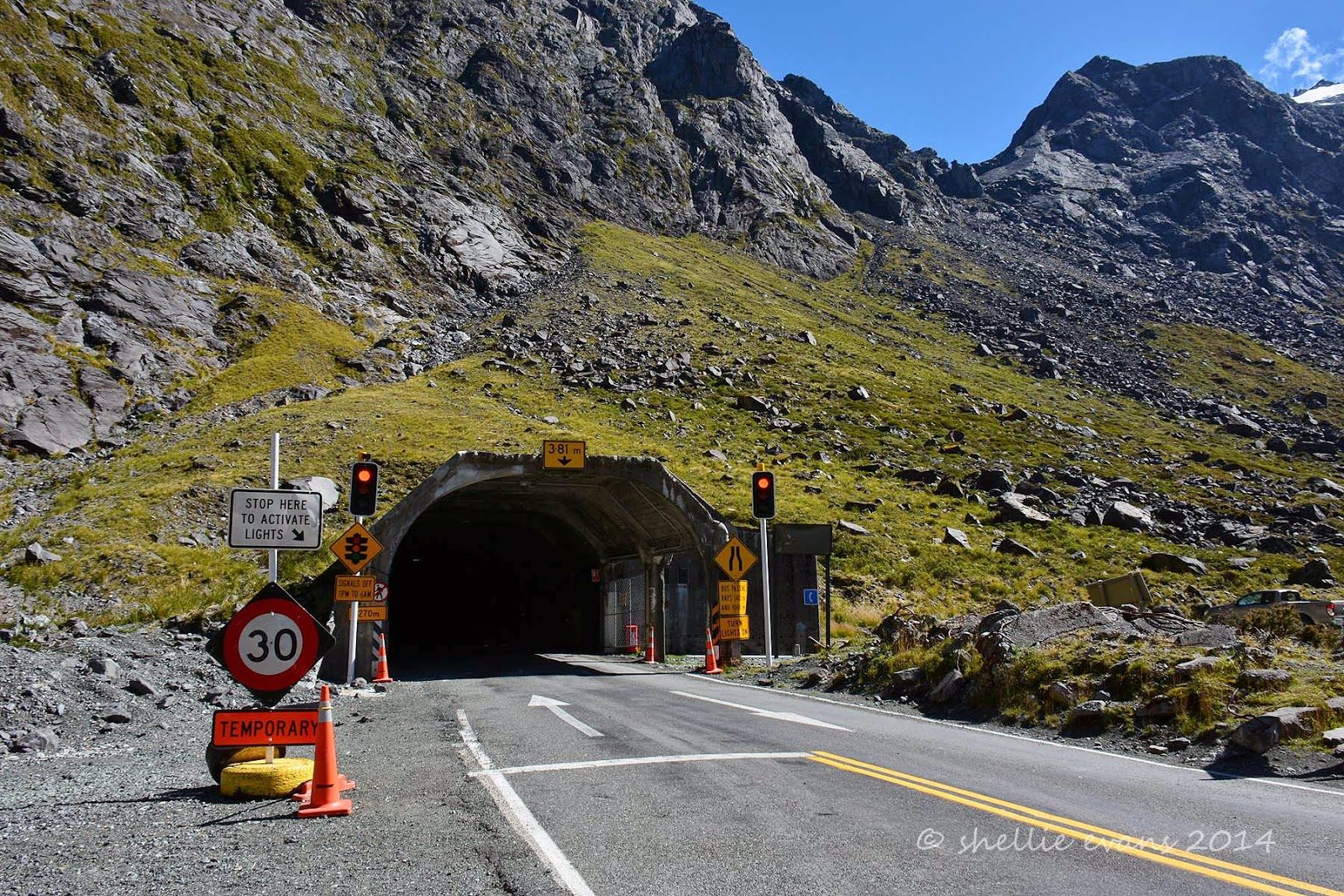 Homer Tunnel approach