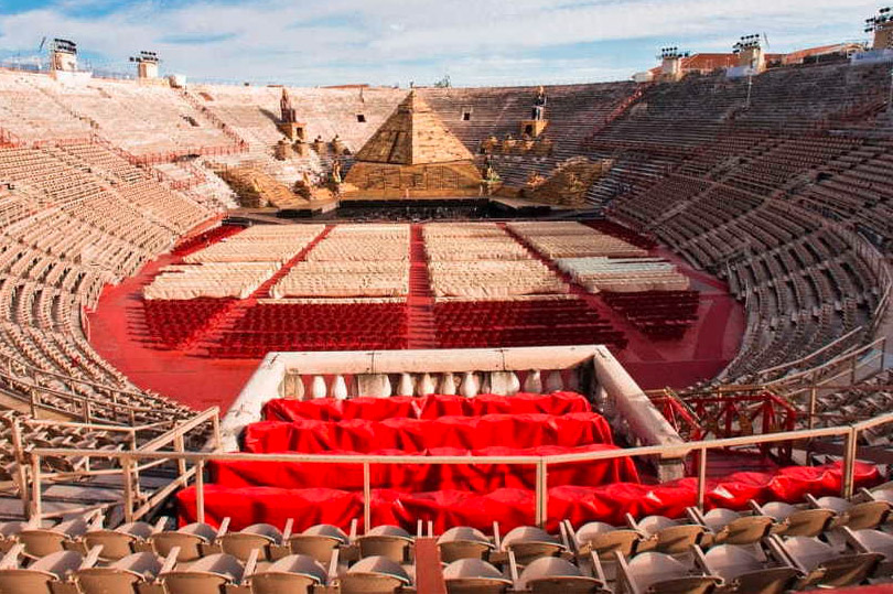 Arena Floor — The Harena