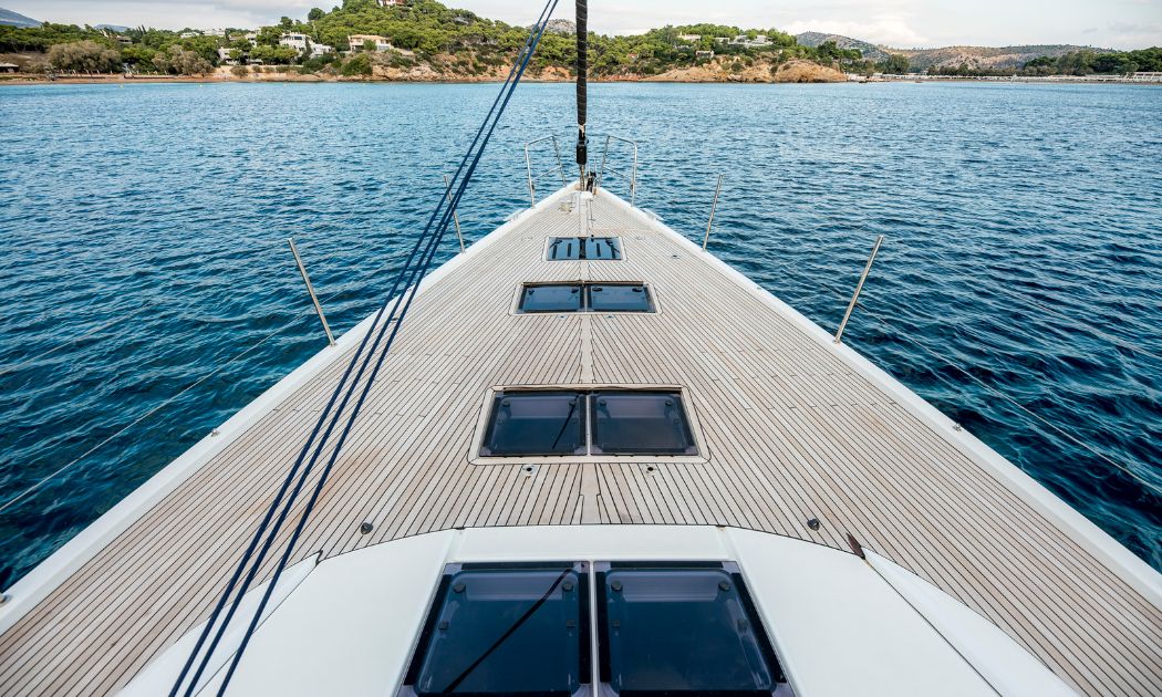 Bow Foredeck