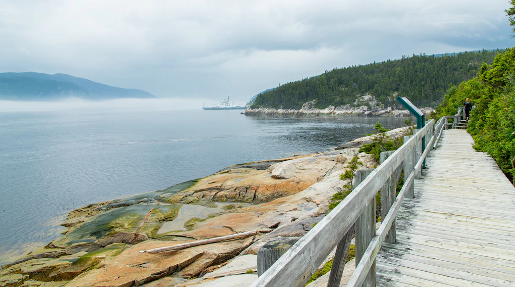 Pointe de l'Islet Trail