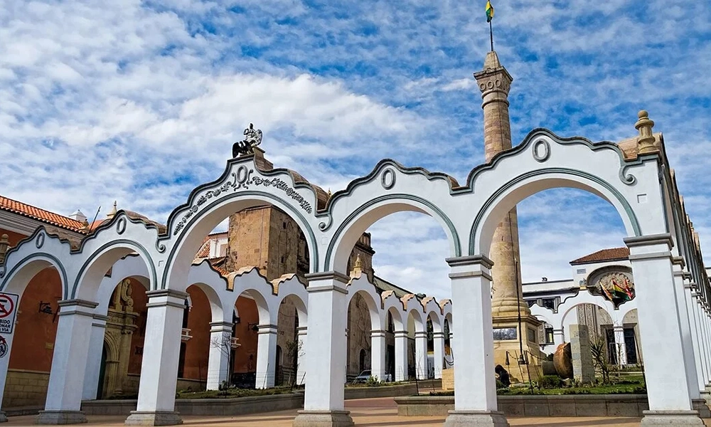 Uyuni Town Plaza (Arce Square)