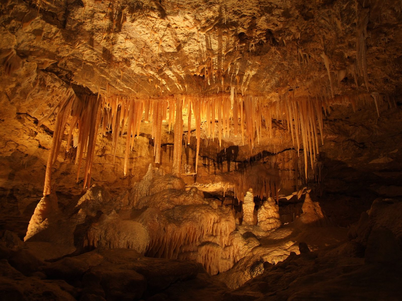 Ngilgi Cave
