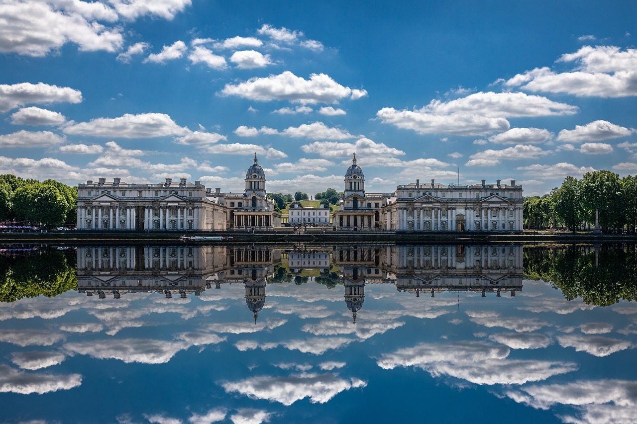 Greenwich Pier Approach