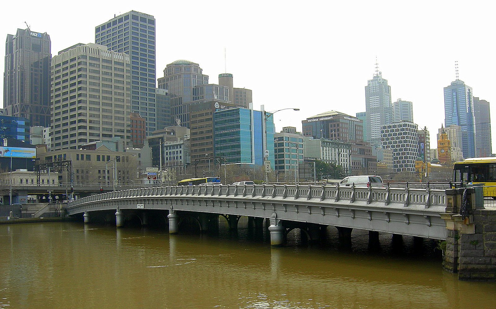 Queens Bridge