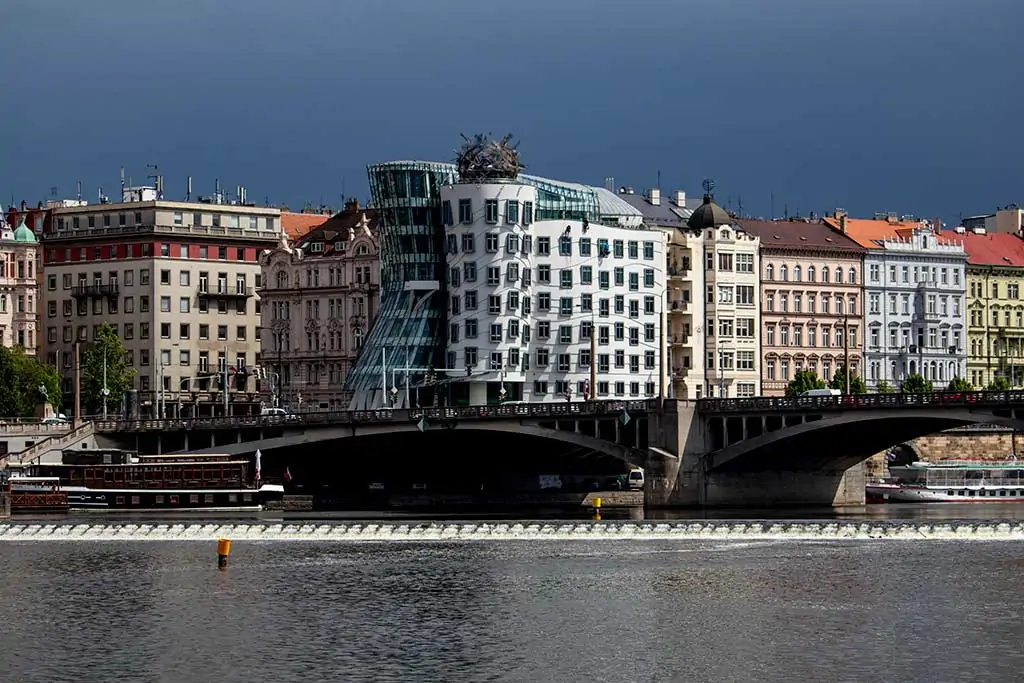 Dancing House Perspective