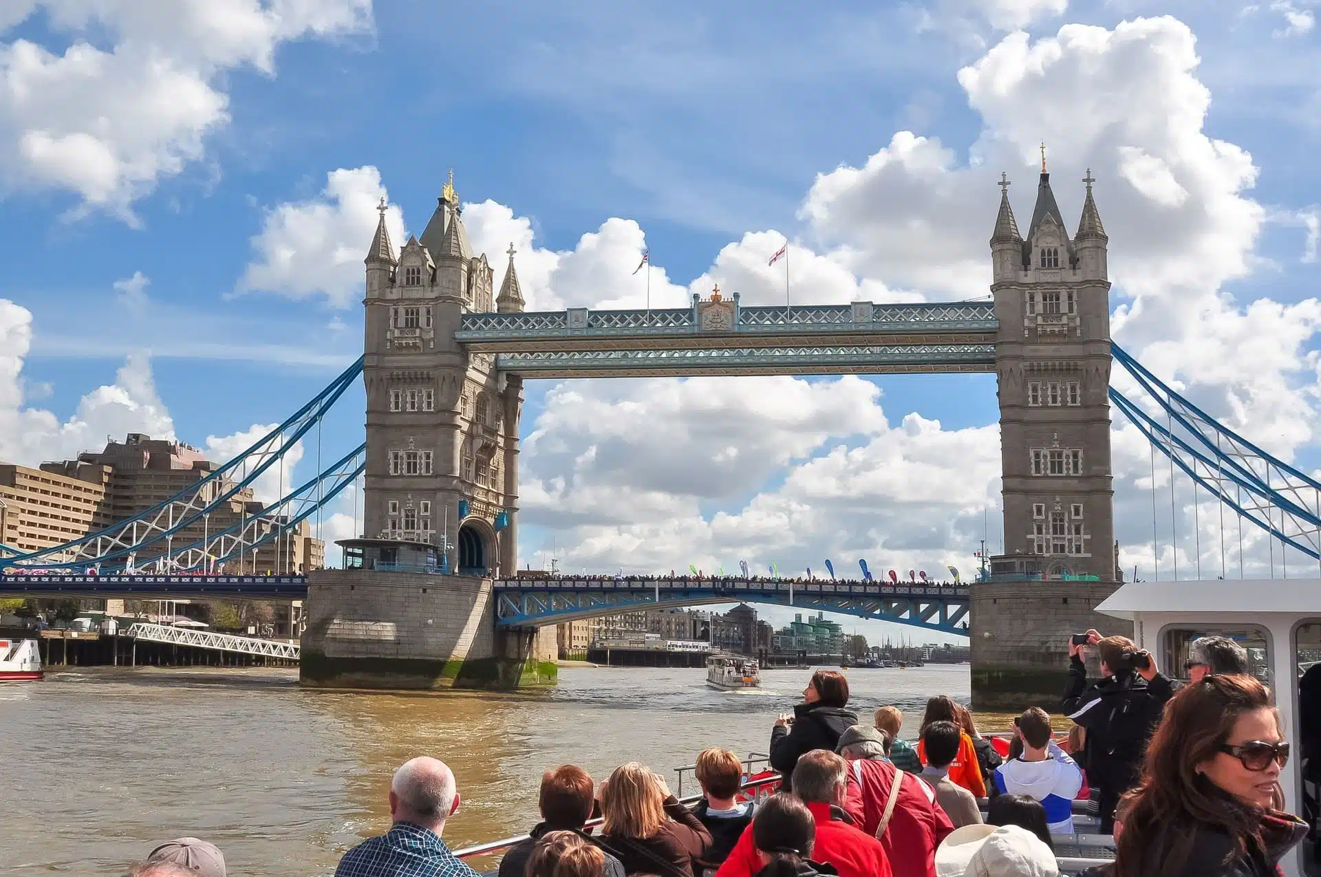 Tower Bridge Passage