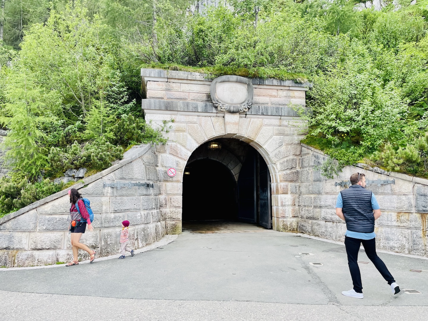 Access Tunnel & Portal