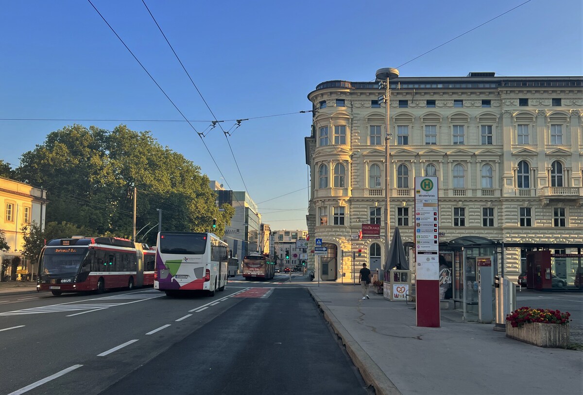 Panorama Tours Terminal – Mirabellplatz