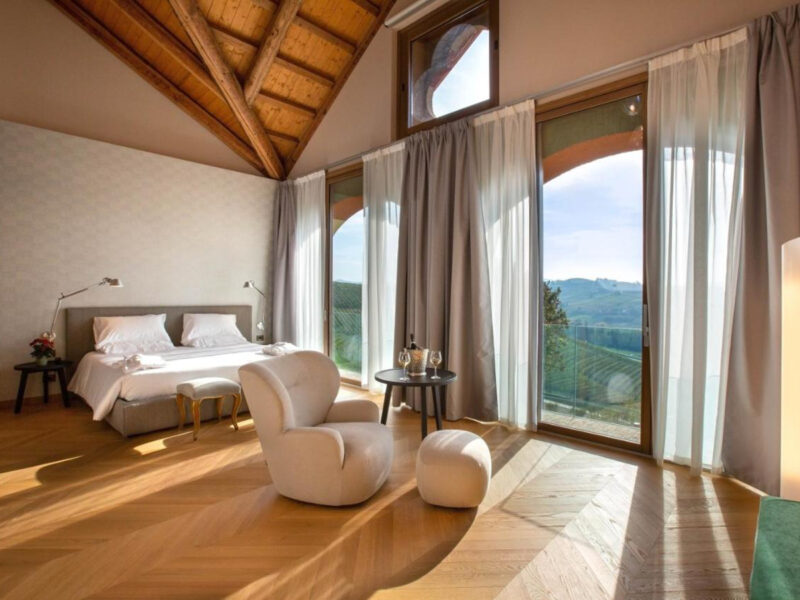 Alba district hotels