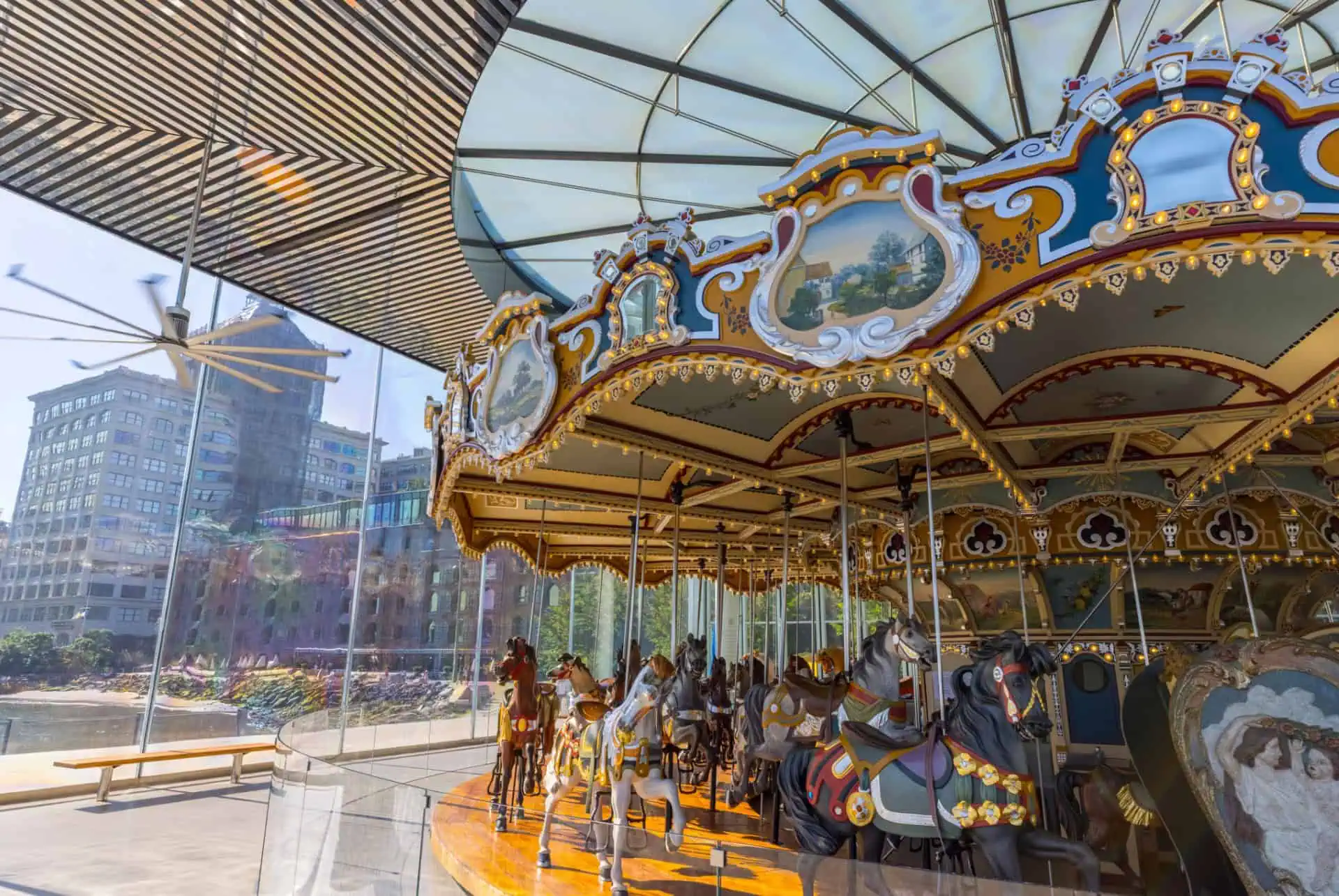 Carousel Les Très Riches Heures